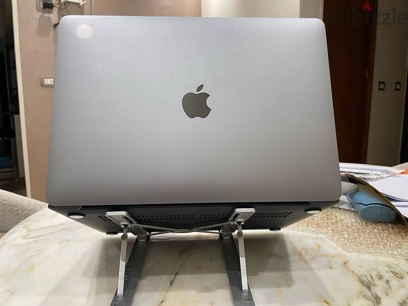 MacBook Pro M1 - 13 Inch (Cycle 6) 8