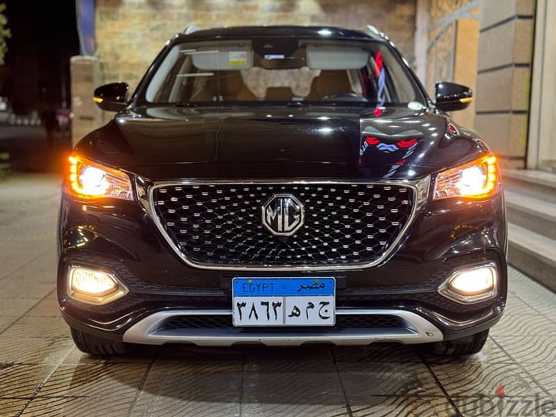 MG HS LUXURY 2021 WAKEL KM 70000 فابريكه صيانات 0