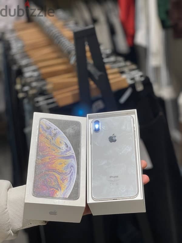 iPhone X max 0