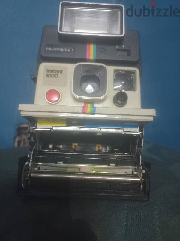 كاميرا  polaroid lnstant 1000تصوير فوري امريكي وارد الخارج قديمه 1