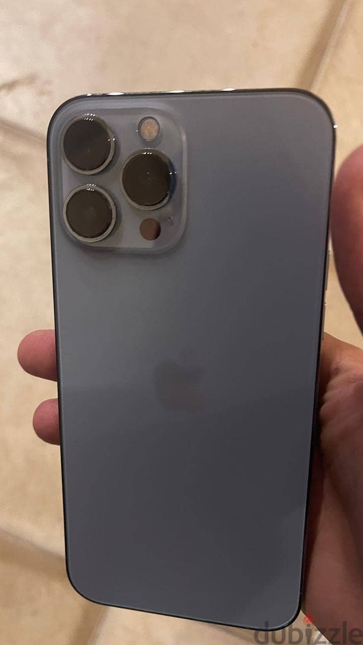 Iphone13 pro max حالة الزيرو بسعر خاص جداً مساحه 512GB 4