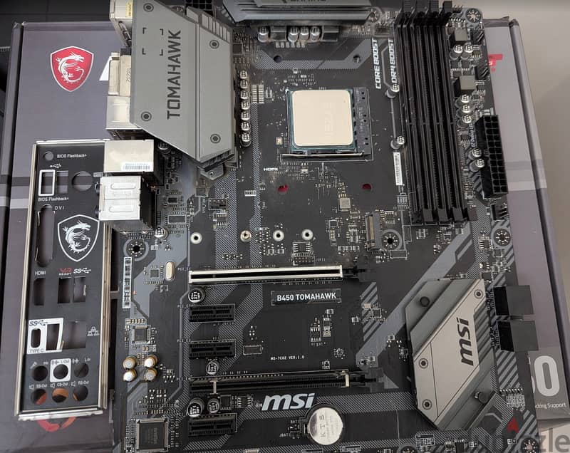 للبيع بالأسكندرية بوردة MSI B450 Tomahawk 4