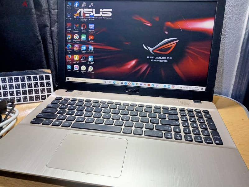 جيل عاشر جايبه من المانيا الجهاز فيه هاردين الترا سلم ASUS 6