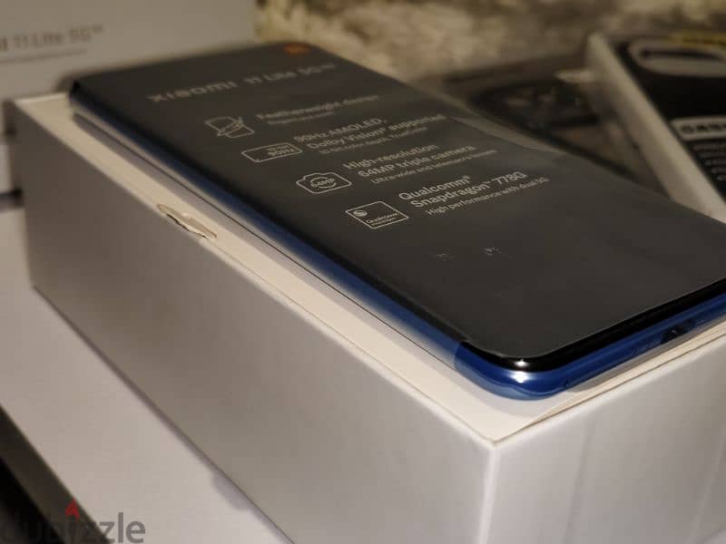 Xiaomi 11 Lite 5G-NE 265-8 . . حاله الزيروو 4