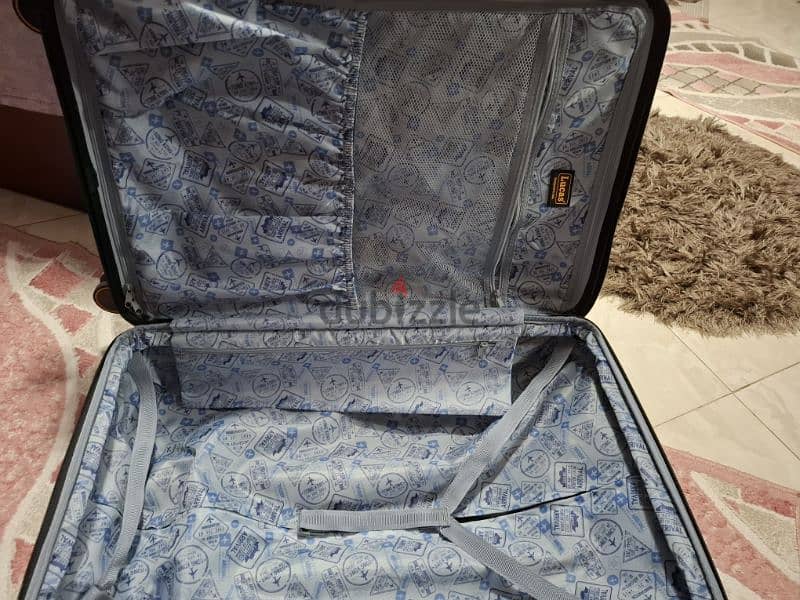 Lucas luggage Hard Case 27 inch حقيبة سفر 5