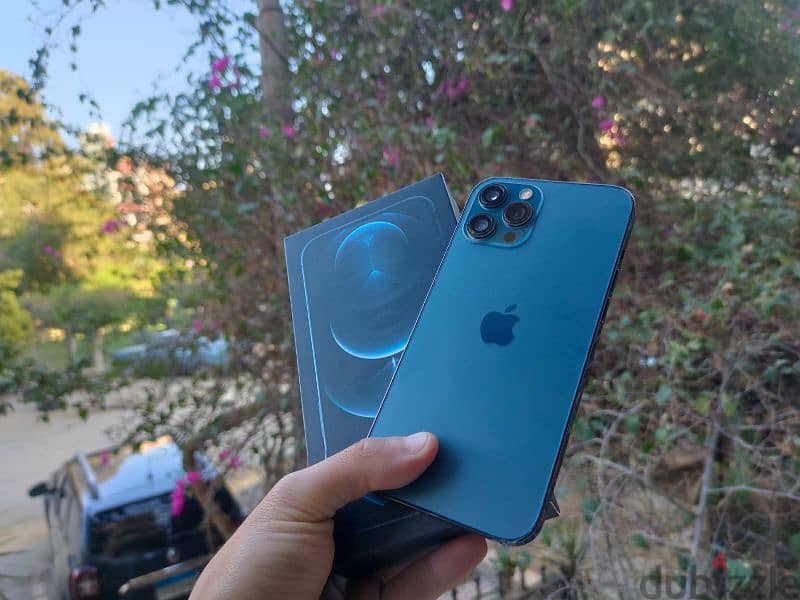 Iphone 12 Pro Max 128 | يفون ١٢ برو ماكس بحالة ممتازة بمشتملاتة 6