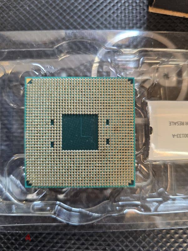 amd ryzen 5 pro 4650g with cooler معالج ريزن ٥ معاه مبرد 3