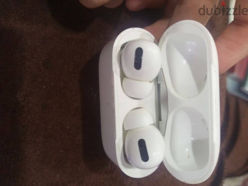 airpods pro اصليه 4