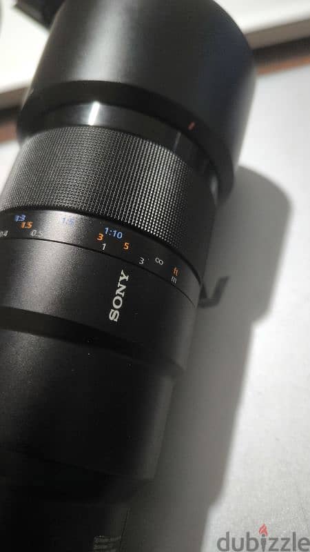 Sony Fe 90mm f-2.8 macro G OSS lens 3