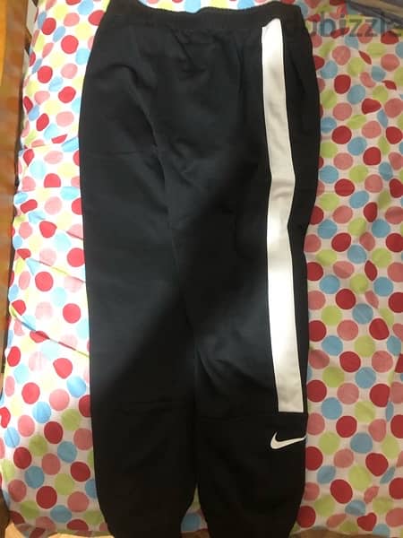 nike sweatpants 1