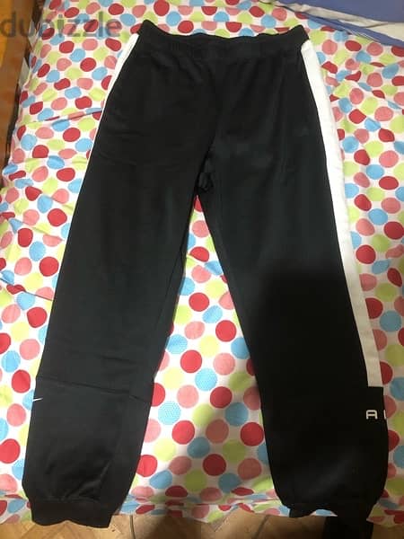 nike sweatpants 2