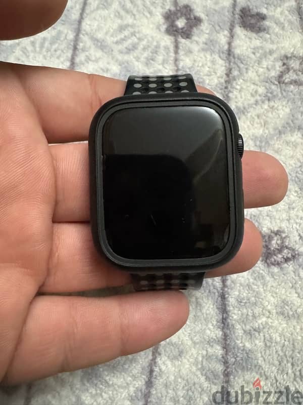 Apple Watch Series 7 (45 mm) 0