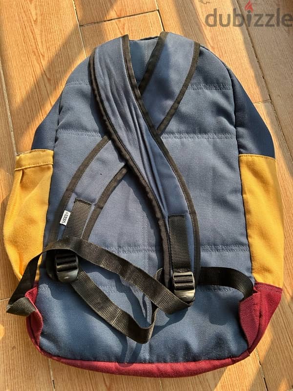 backpack شنطة ظهر 0