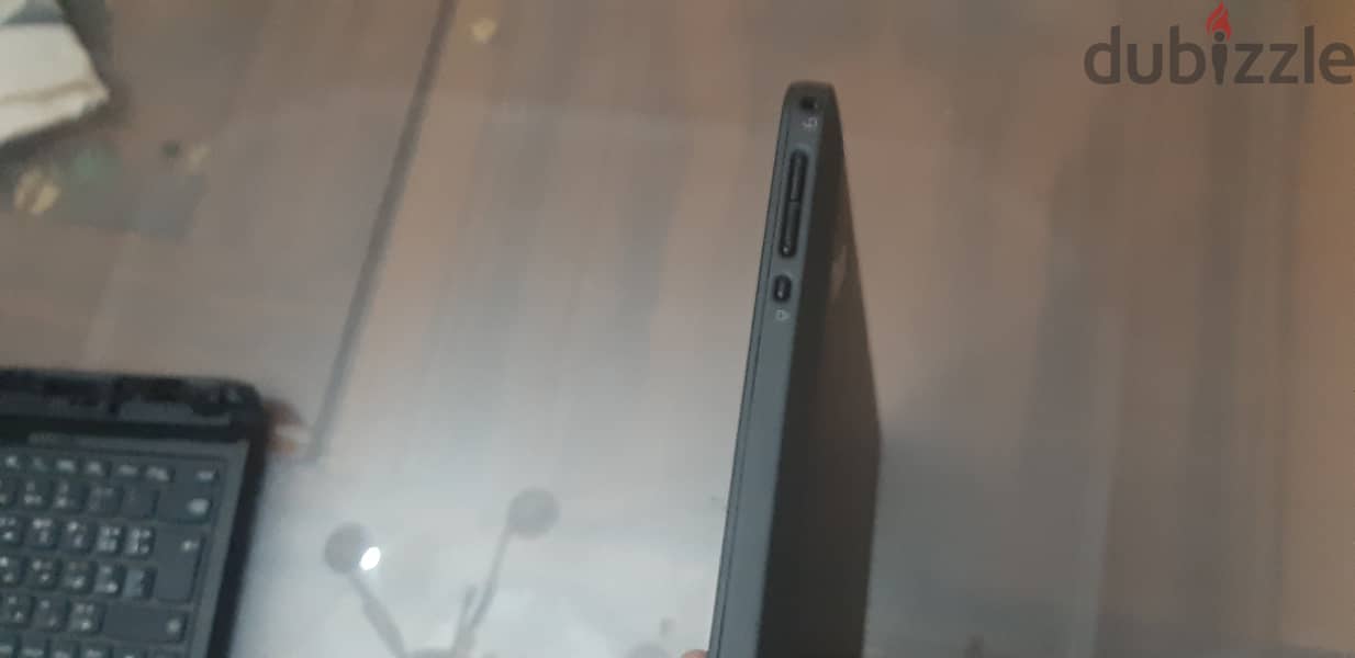 Lenovo helix 2×1 8