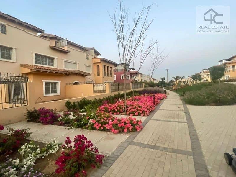 With Lowest Down Payment Townhouse Middle 215m For Sale 4 Bedrooms View Landscape prime location In Hyde Park Fifth Settlement 0