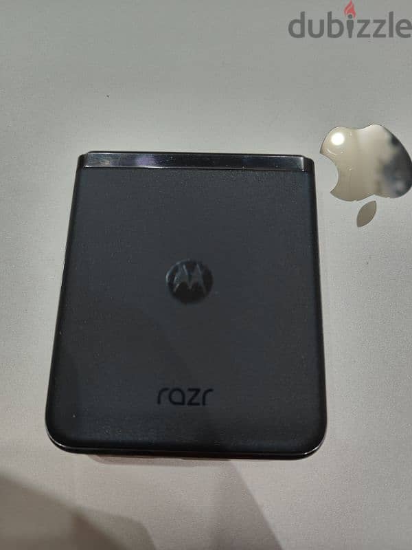 Motorola RAZR 2023plus 2