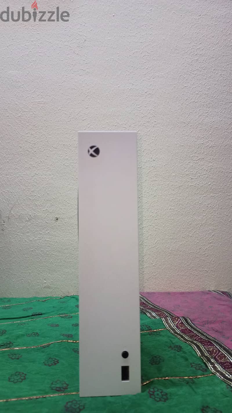 Xbox series s زي الجديد 1