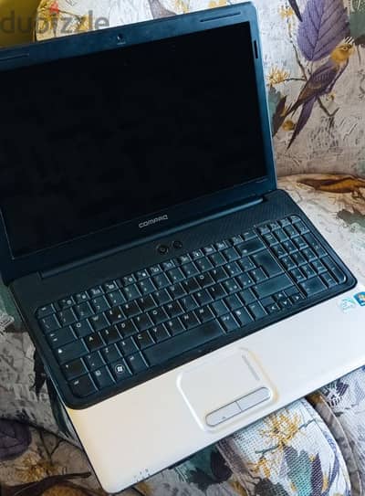 لاب توب HP Compaq Presario CQ61 للبيع حالة فوق الممتازة