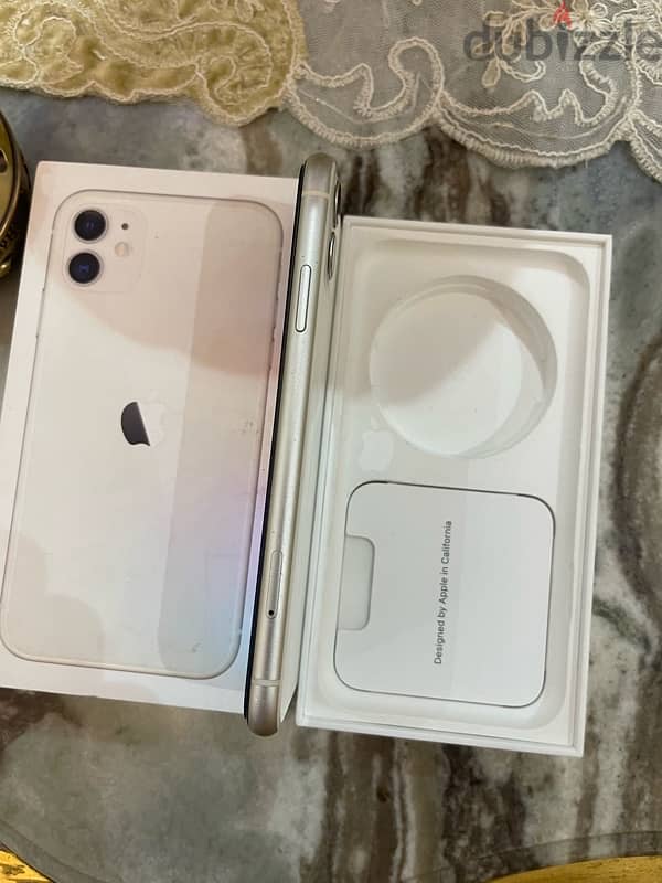 iphone 11 / 128 giga with box battery 76% 2