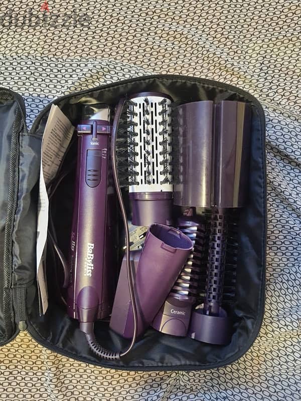 Babyliss فرشة بجميع أدواتها 0