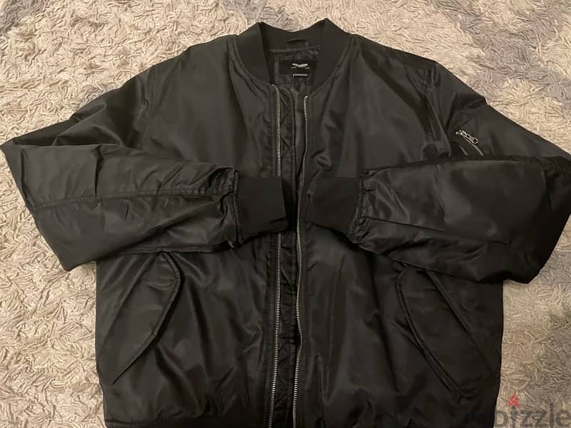 original Pull&Bear black bomber jacket size L 0