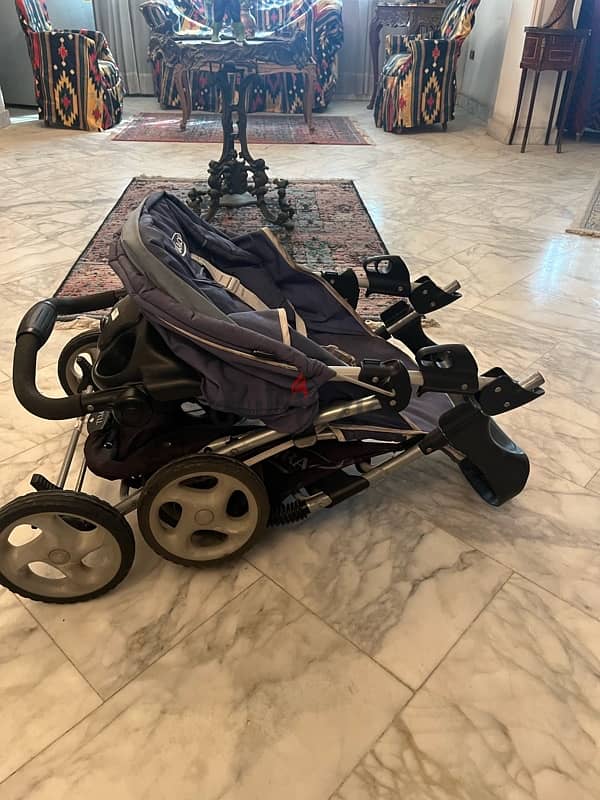 Graco stroller and car seat 9