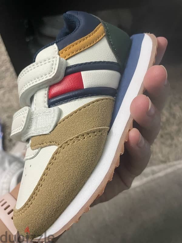 Tommy helfiger new baby shoes 10