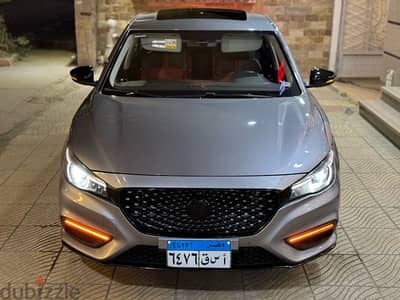 MG 6 LUXURY (BLACK  EDITION - RED INTERIOR ) 2023 KM 44000 فابريكه