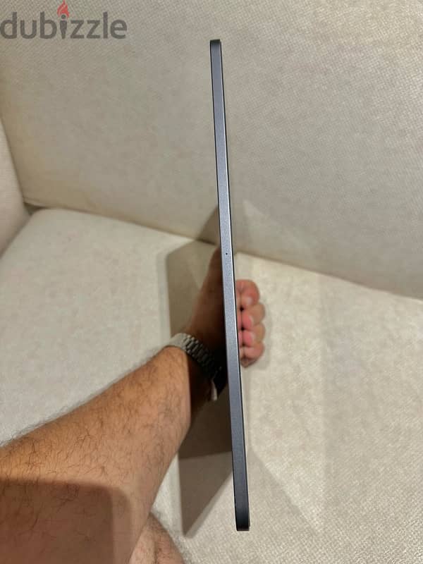 ipad pro 12.9 M1 like a new 4