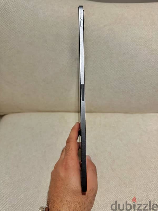 ipad pro 12.9 M1 like a new 7