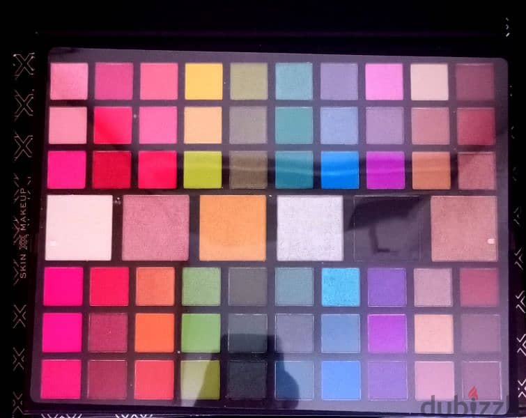 للبيع  XX Revolution XX Shadow Palette XXtravaganza  جديدة وارد الخارج 3