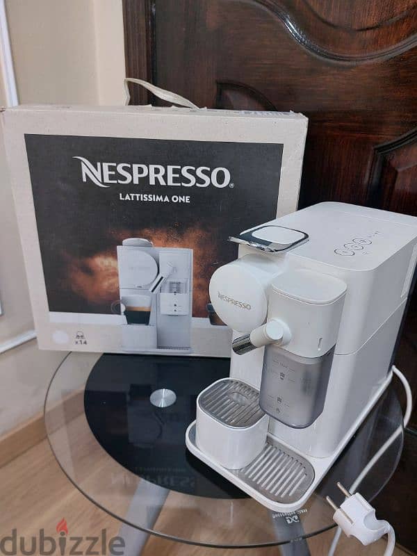 ماكينه قهوه نيسبرسو لاتيسما وان Nesspresso Lattissima One 3