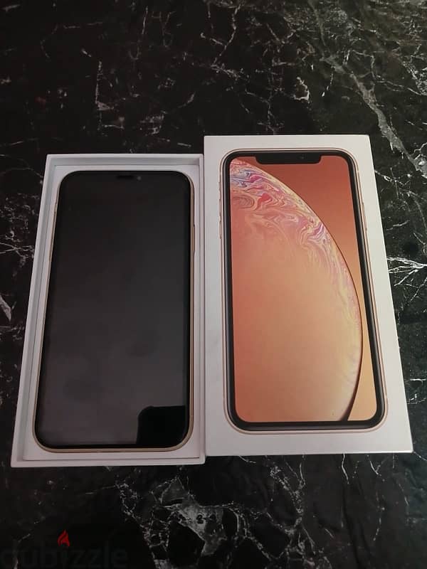 iPhone XR 7