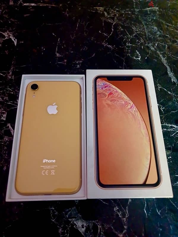 iPhone XR 8