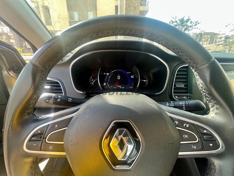 Renault Megane 2021 /1200 full option last category 0