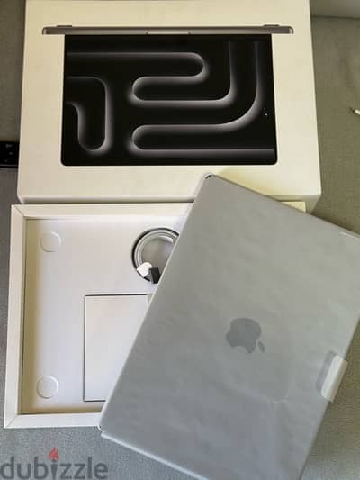 14-inch MacBook Pro with Apple M3 chip 8GB unified memory 512G