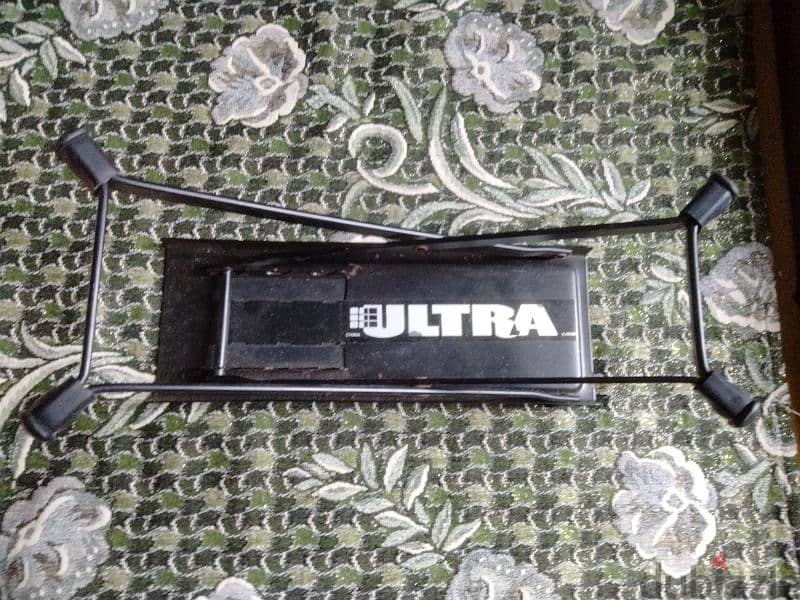 Ultra Guitar Footstool 1