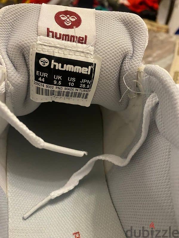 كوتشي hummel original مقاس ٤٤ لم يستخدم للبيع 2