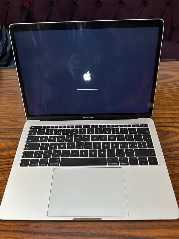 MacBook pro 2017 0