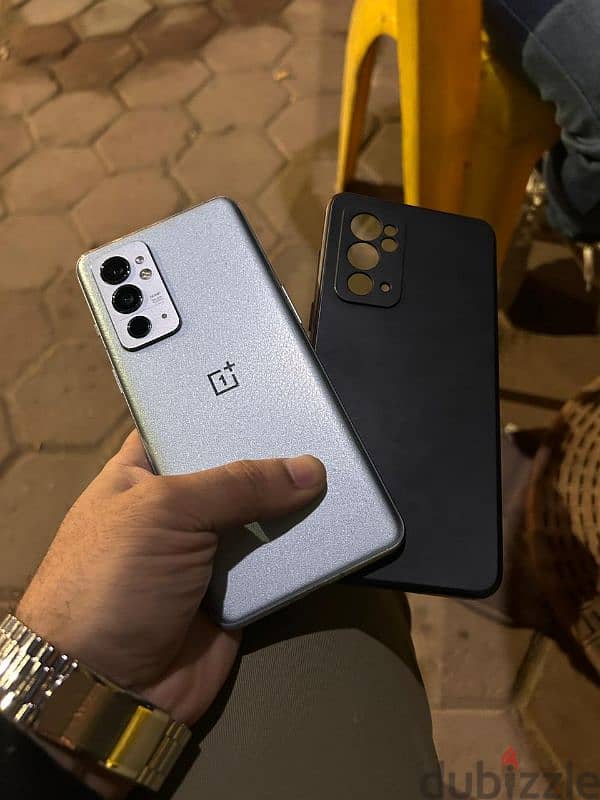 OnePlus 9rt 5G مثل الجديد تماما أعلى نسخة 2