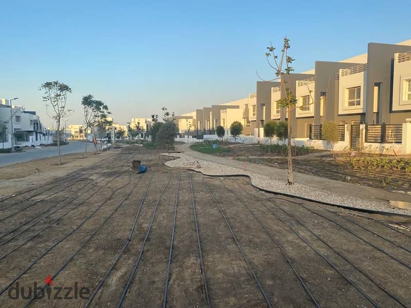 Hyde Park New Cairo  Town House Modern Middle  247M  Very Prime Location Double View 0