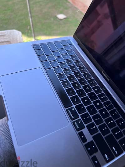 Macbook pro M1 16g ram 1 TB storage