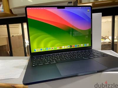 MacBook Air 13.6 inch M2 2022 like new for sale  السعر نهائي للجادين