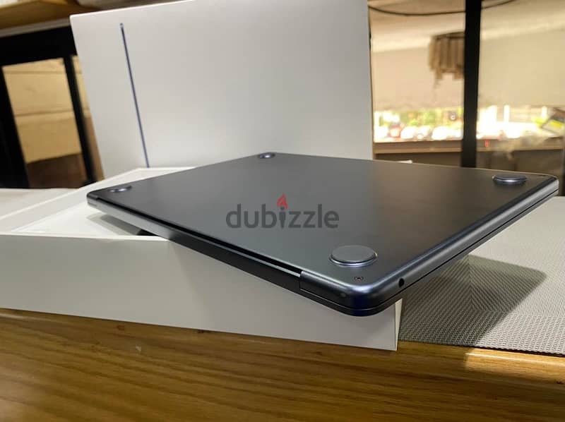 MacBook Air 13.6 inch M2 2022 like new for sale  السعر نهائي للجادين 3