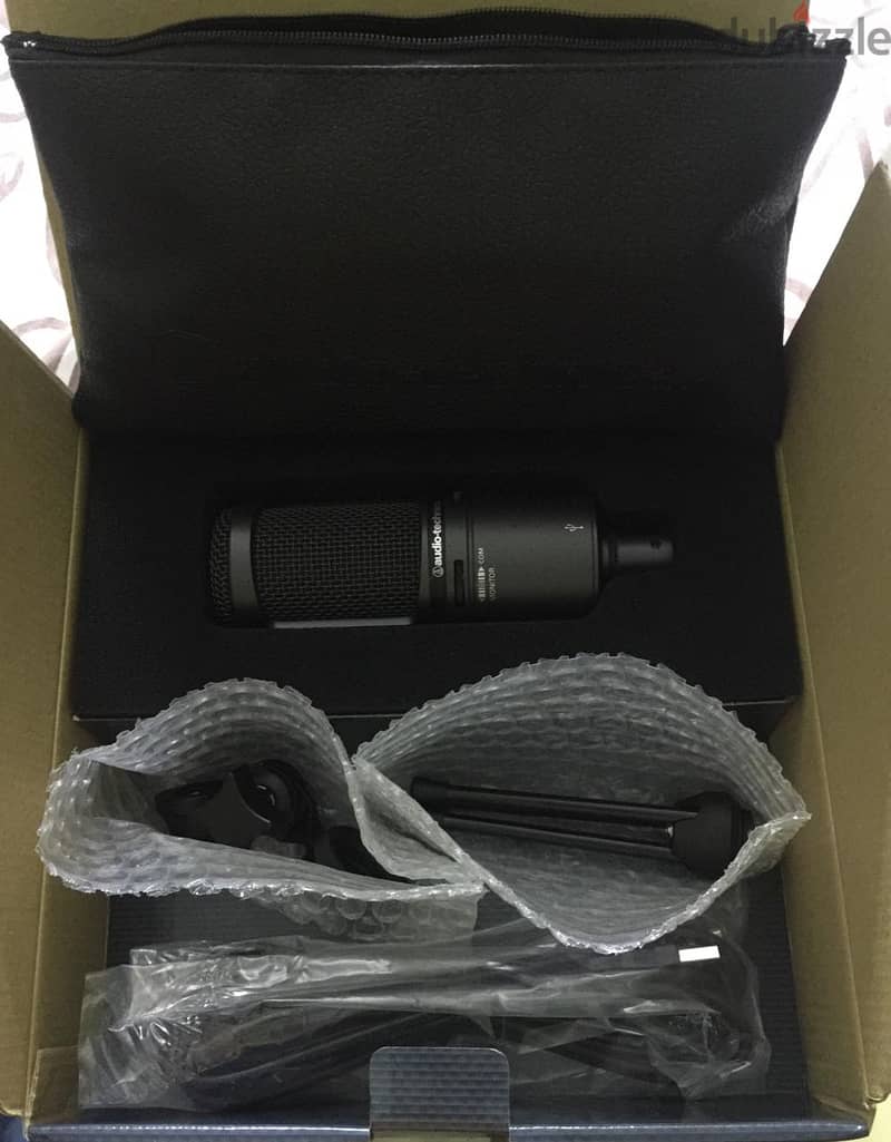 voice over microphone audio-technica2020+usb, headphone sennheiser 206 2