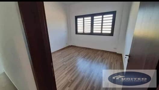 Studio for sale from owner in Madinaty Privado, immediate receipt, old contract, installments