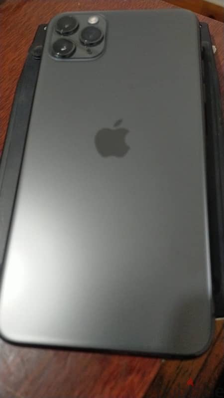 iphone 11 pro max 2