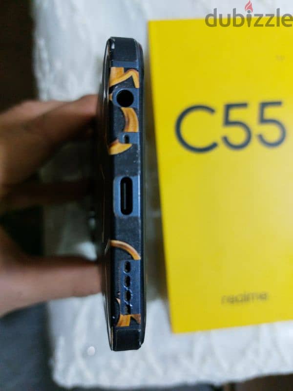 جهاز Realme C55 للبيع 4