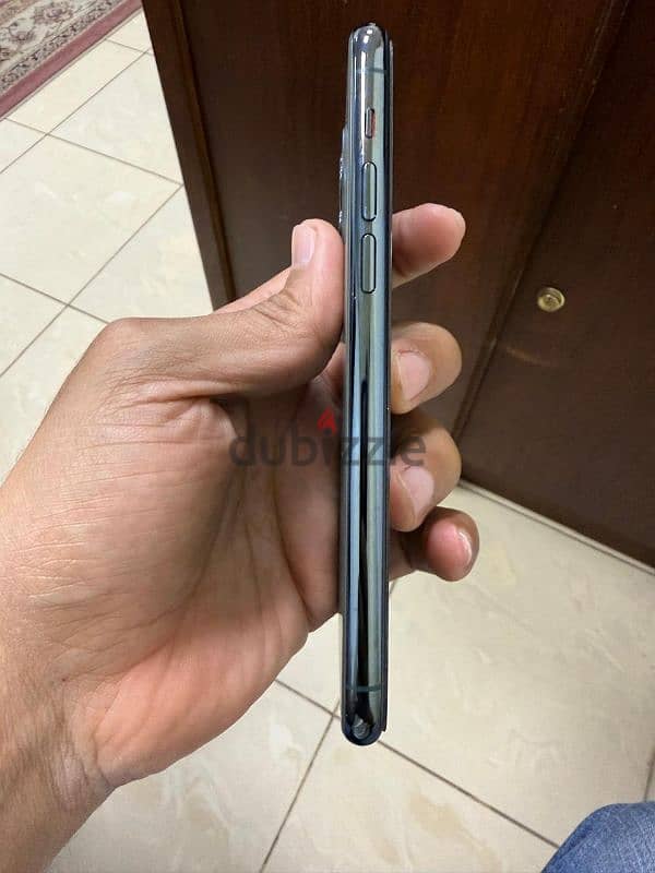 iphone 11 pro 2