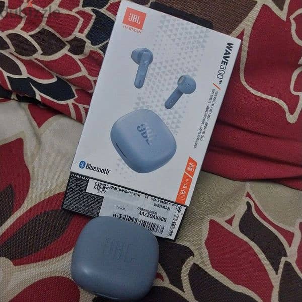 JBL Wave 300 TWS Earbuds - Blue 5